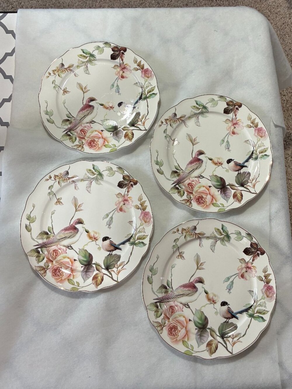 Grace Teaware Set of 4 Fine Porcelain Song Birds & Pink Roses 10 3/4" Plates-New